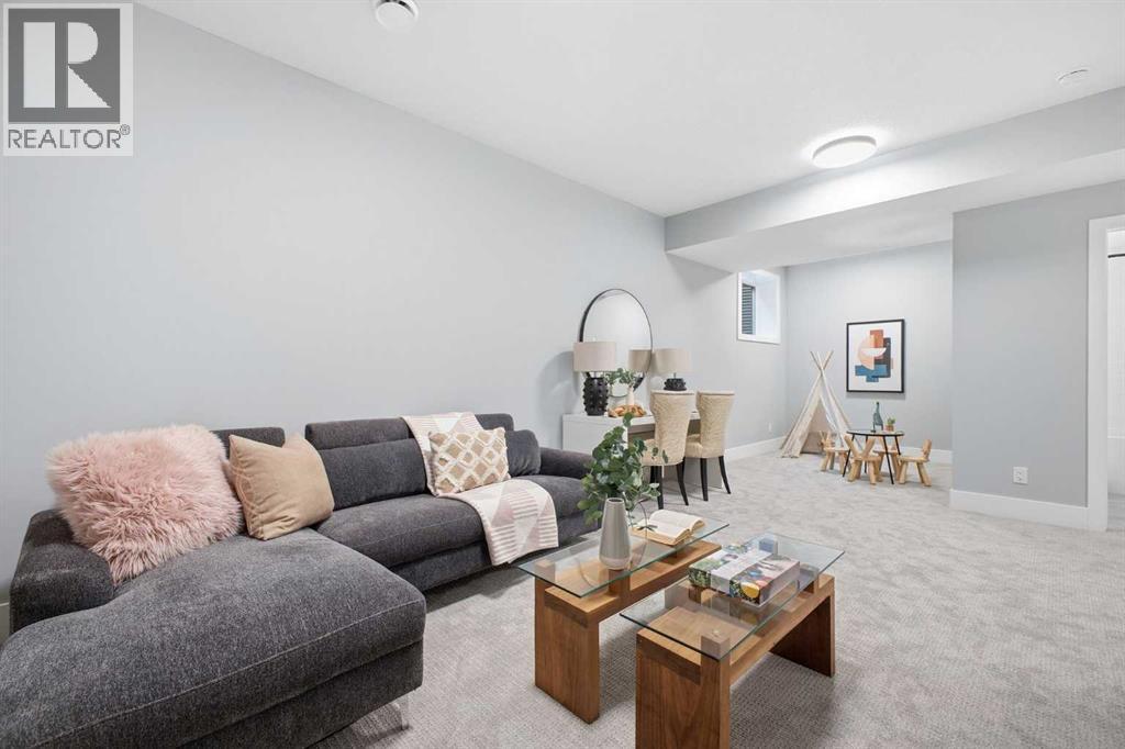 Single Family House for Sale in  West Glen Crescent SW Westgate Calgary 