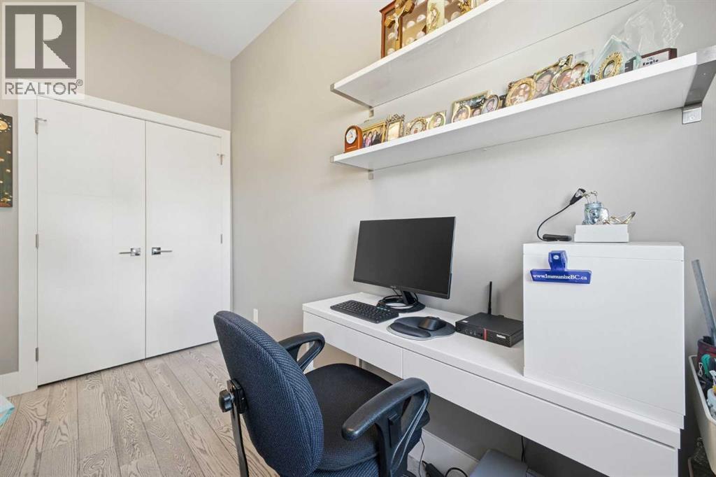 Single Family House for Sale in    Avenue SW South Calgary Calgary 