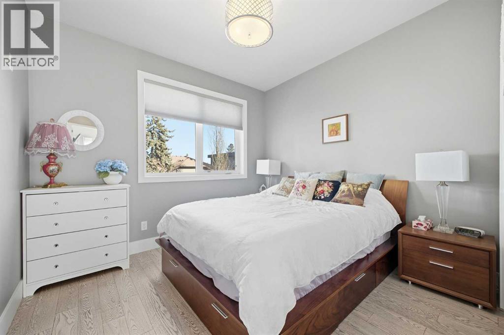 Single Family House for Sale in    Avenue SW South Calgary Calgary 