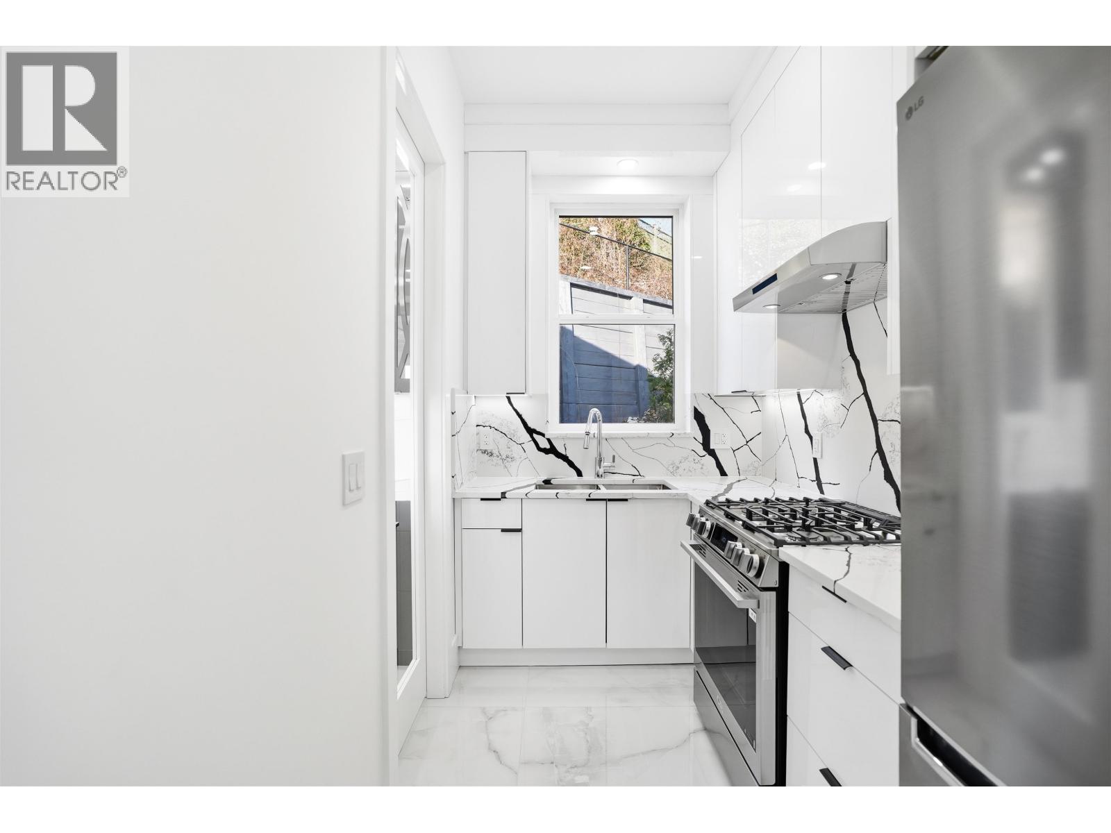 2263 MONASHEE COURT, Coquitlam