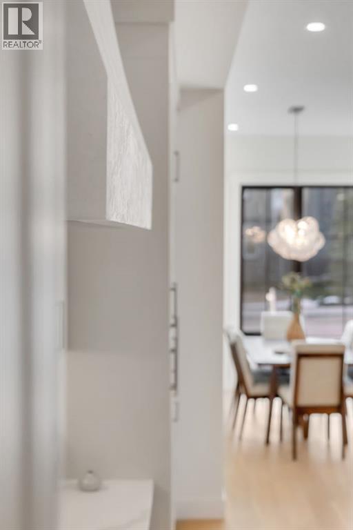 Single Family House for Sale in   Avenue SW Altadore Calgary 