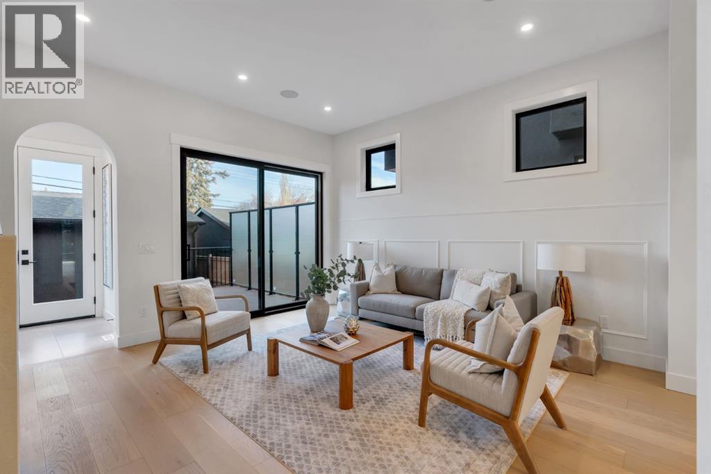 Single Family House for Sale in   Avenue SW Altadore Calgary 