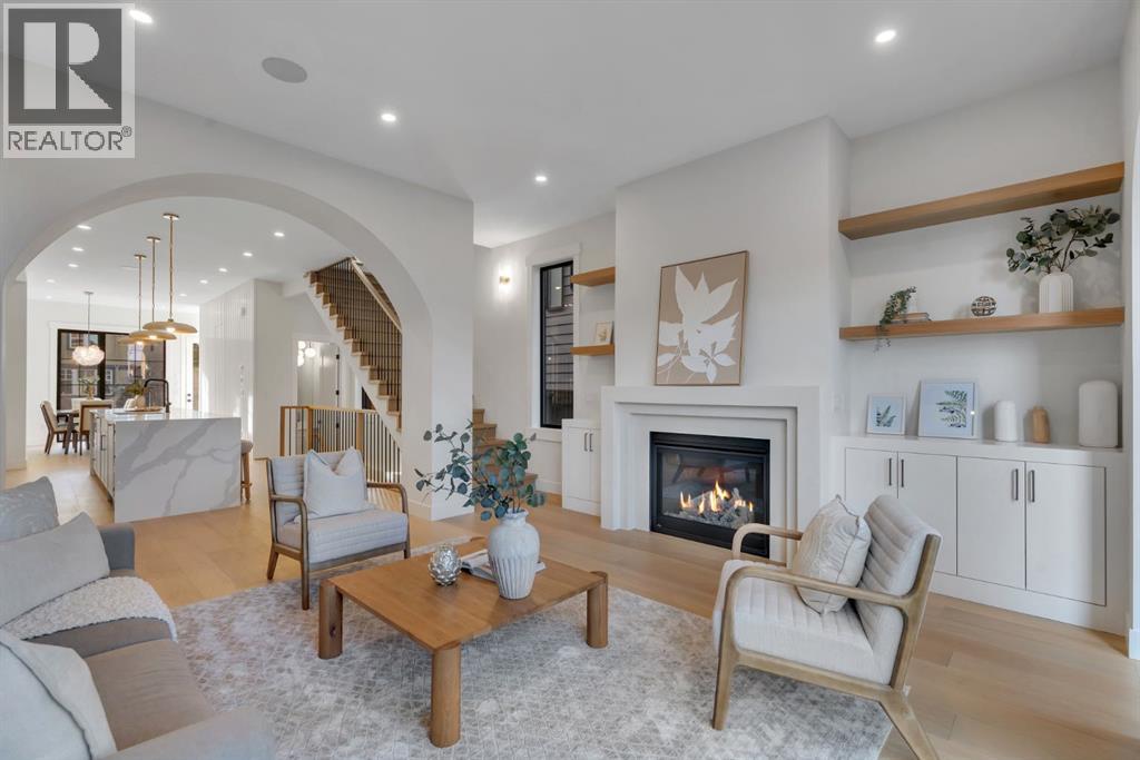 Single Family House for Sale in   Avenue SW Altadore Calgary 