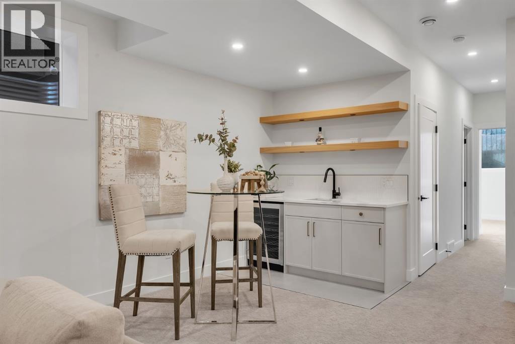 Single Family House for Sale in   Avenue SW Altadore Calgary 