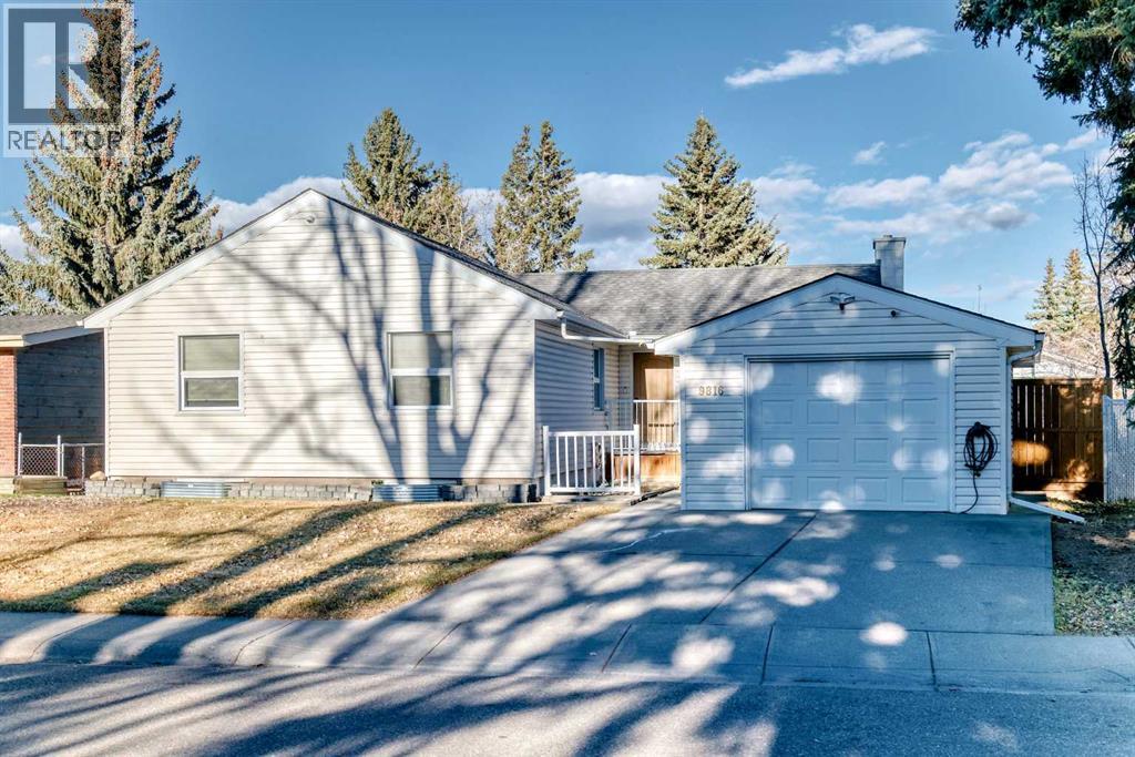 Single Family House Bungalow for Sale in  Palistone Road SW Palliser Calgary 