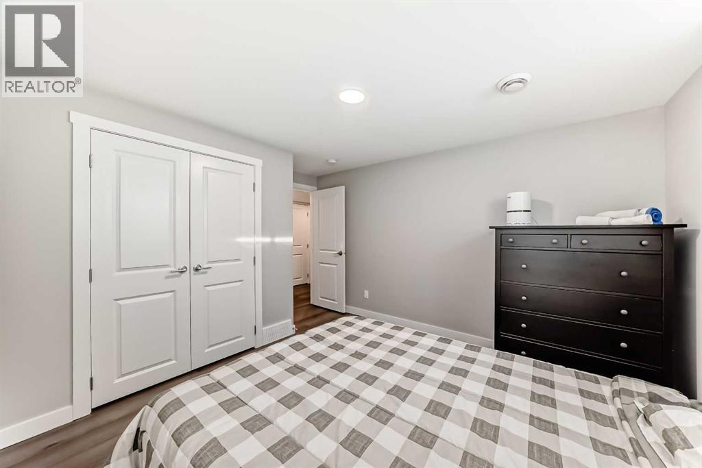 Single Family House Bungalow for Sale in  Palistone Road SW Palliser Calgary 