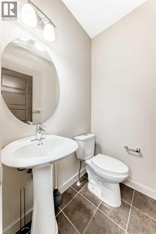 Single Family House for Sale in  Evanspark Manor NW Evanston Calgary 