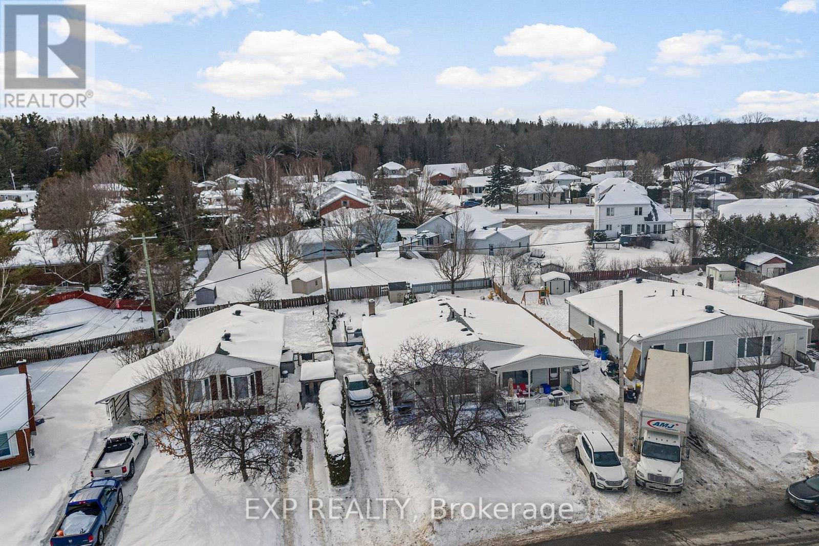 225 AIRTH BOULEVARD - Photo 4 of 24, Renfrew, Ontario