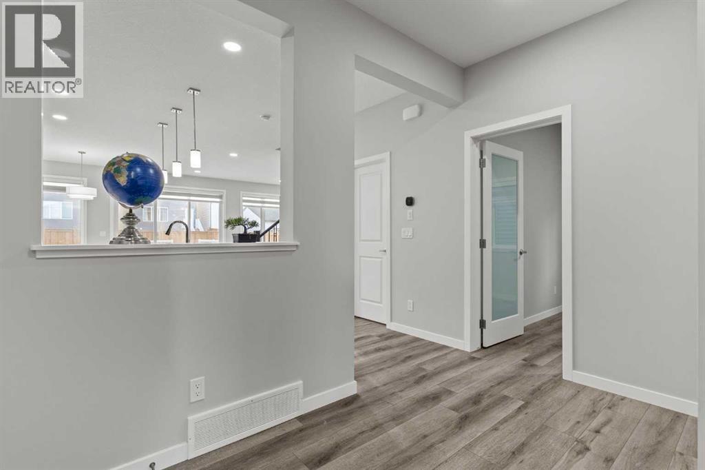 Single Family House for Sale in  Mallard Grove SE Rangeview Calgary 