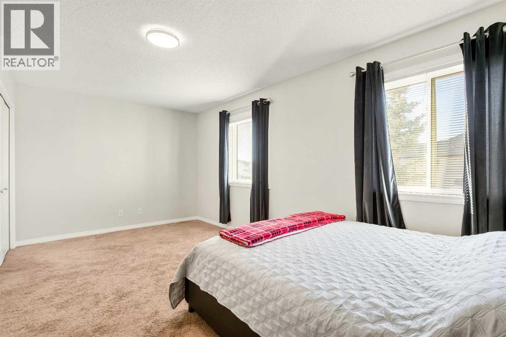 Single Family House for Sale in  Saddlebrook Drive NE Saddle Ridge Calgary 