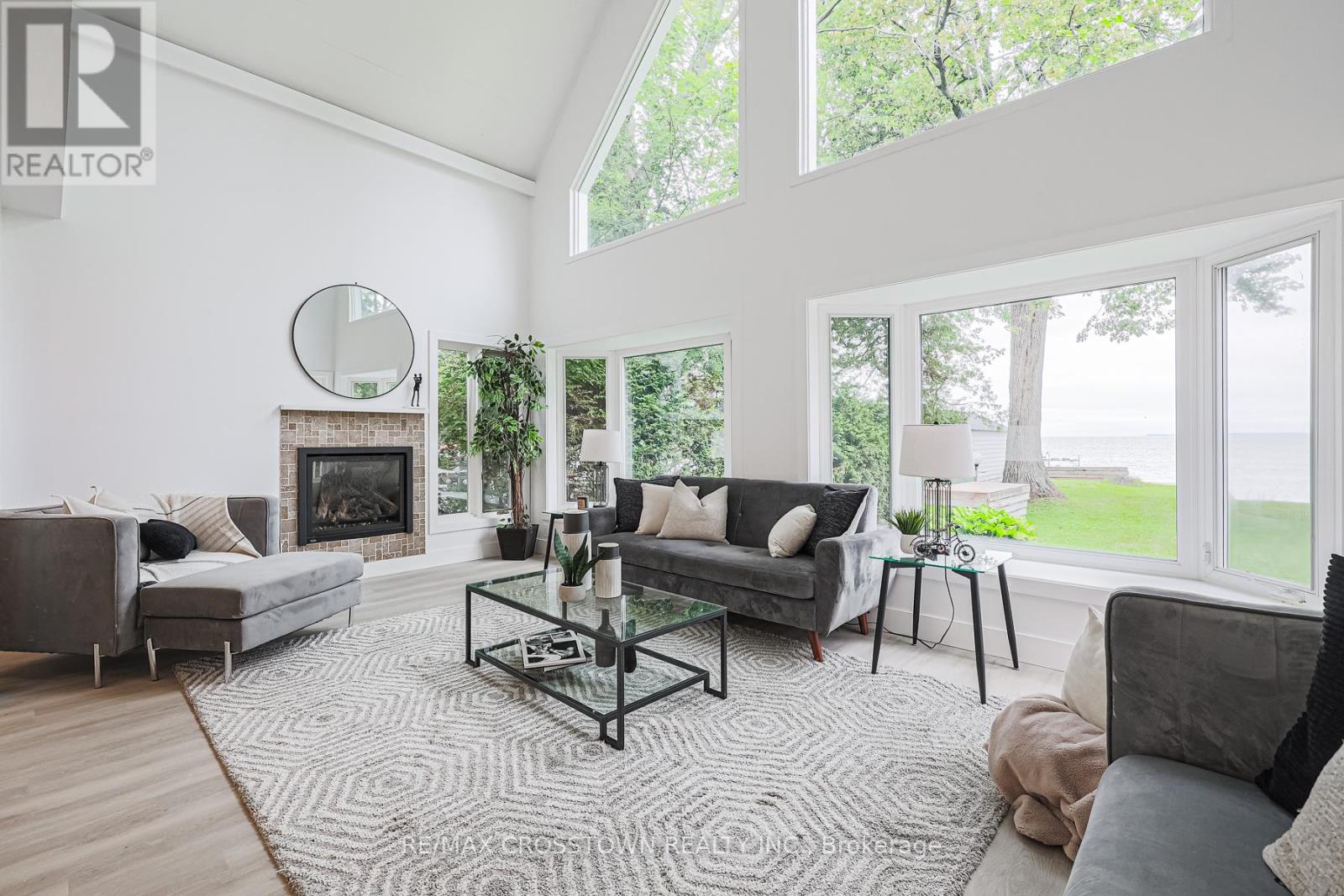 128 Moores Beach Road