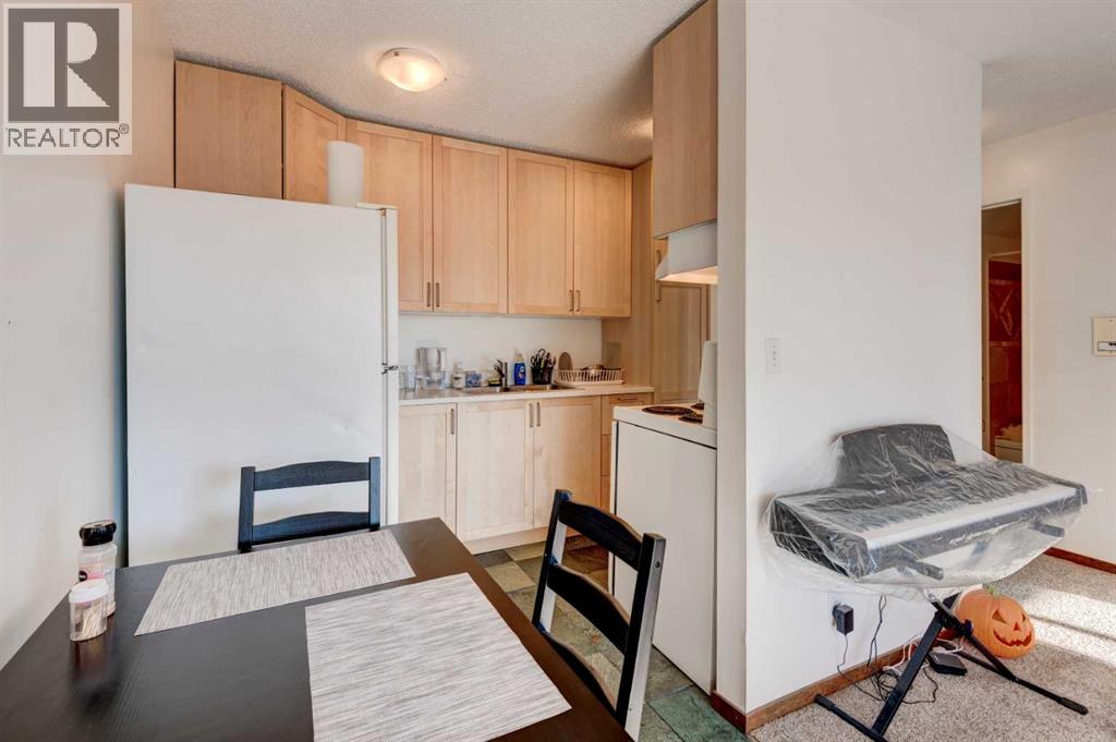 Single Family House for Sale in    Avenue SW Sunalta Calgary 