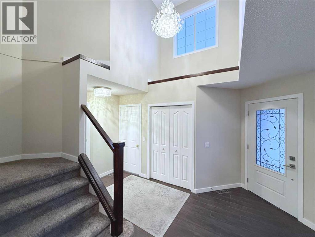 Single Family House for Sale in  Springbank Place SW Springbank Hill Calgary 