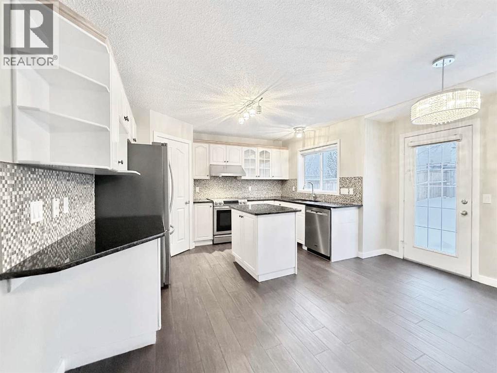 Single Family House for Sale in  Springbank Place SW Springbank Hill Calgary 