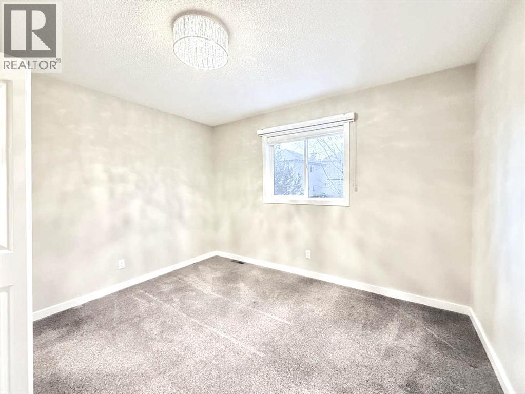 Single Family House for Sale in  Springbank Place SW Springbank Hill Calgary 