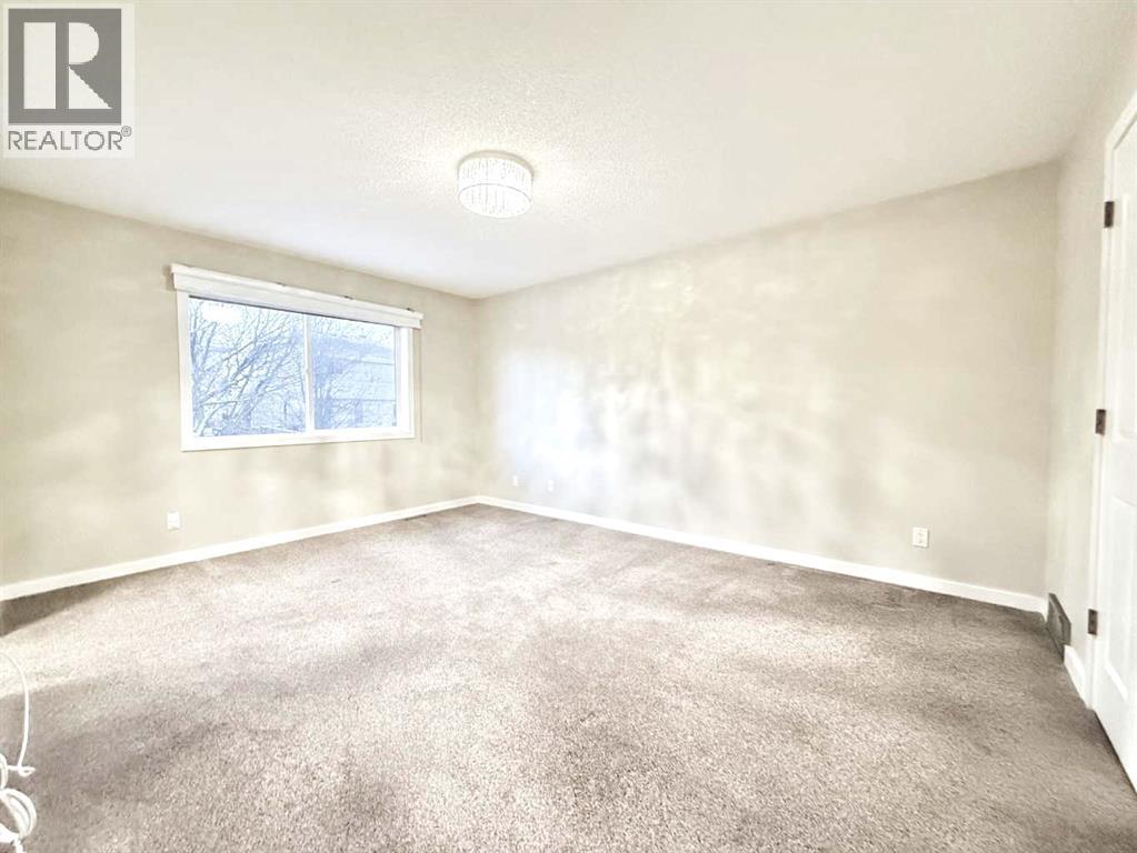 Single Family House for Sale in  Springbank Place SW Springbank Hill Calgary 