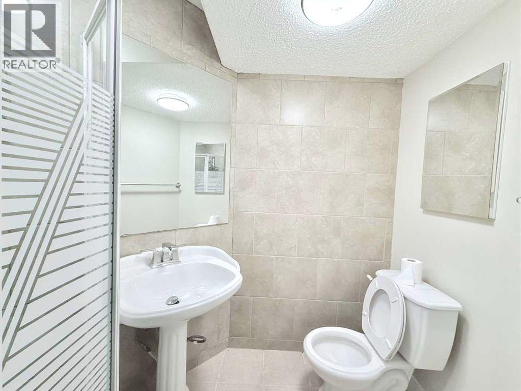 Single Family House for Sale in  Springbank Place SW Springbank Hill Calgary 