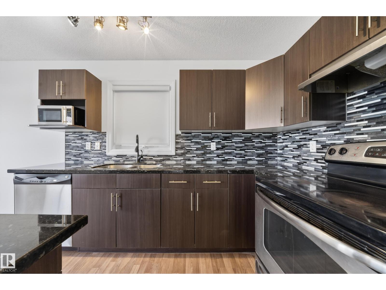 5212 1A AV SW, Edmonton