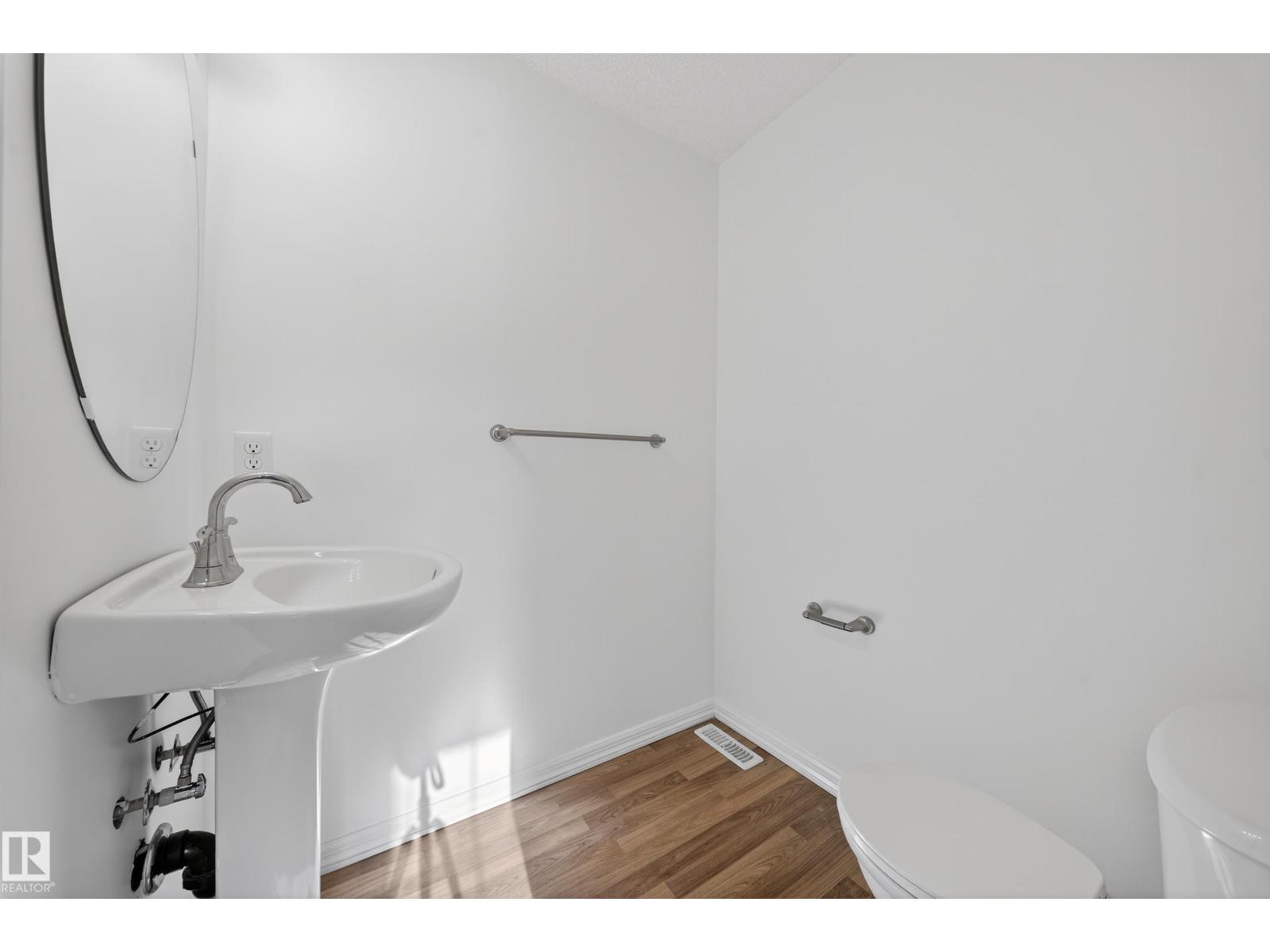 5212 1A AV SW, Edmonton