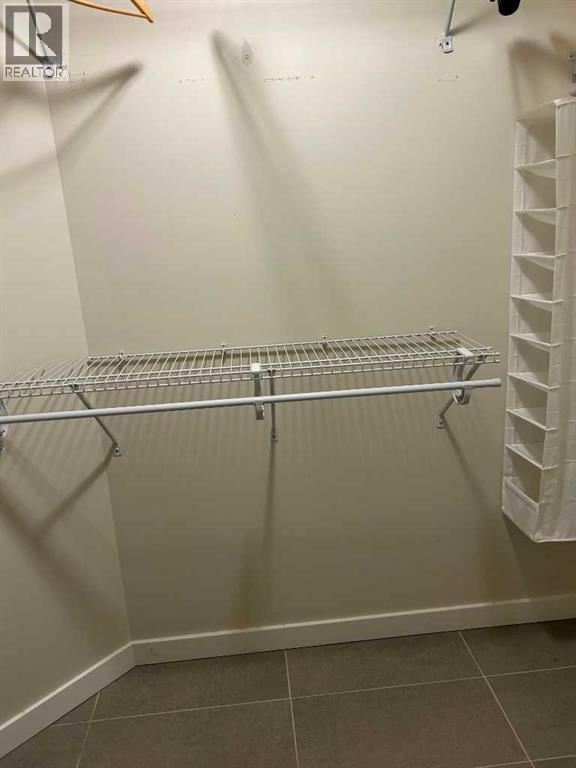 Single Family House for Sale in    Street NE Renfrew Calgary 