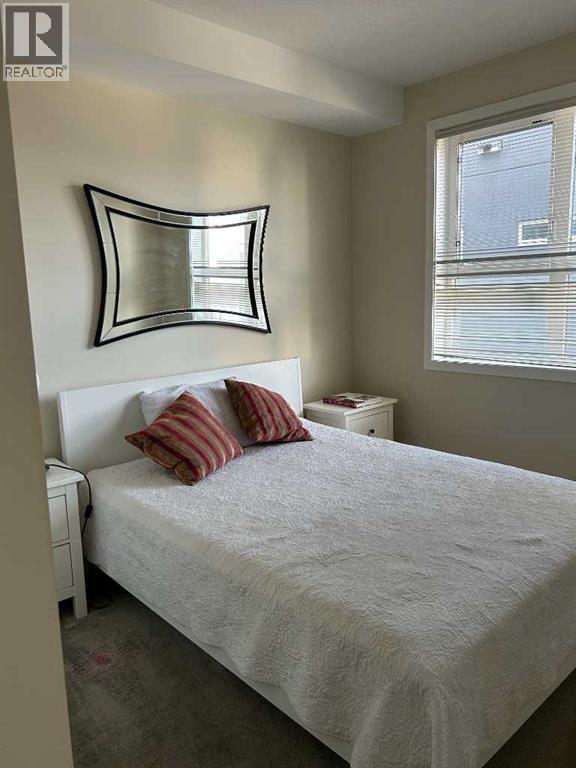 Single Family House for Sale in    Street NE Renfrew Calgary 