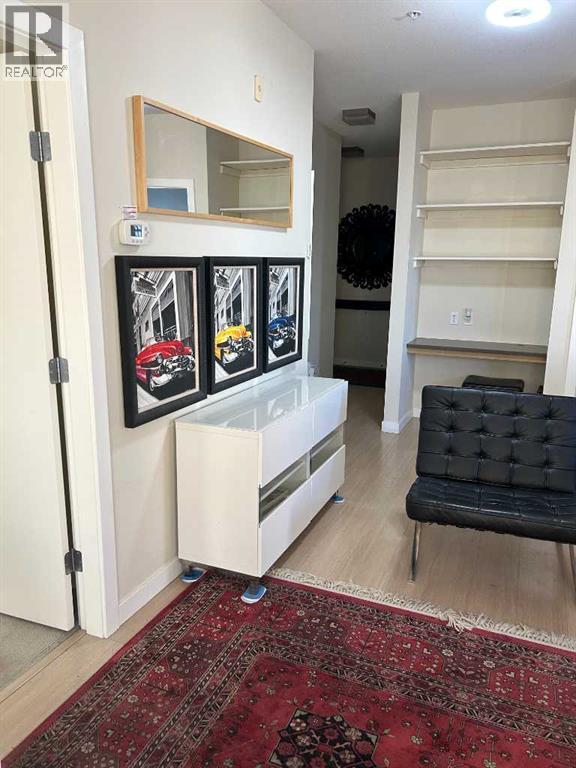 Single Family House for Sale in    Street NE Renfrew Calgary 