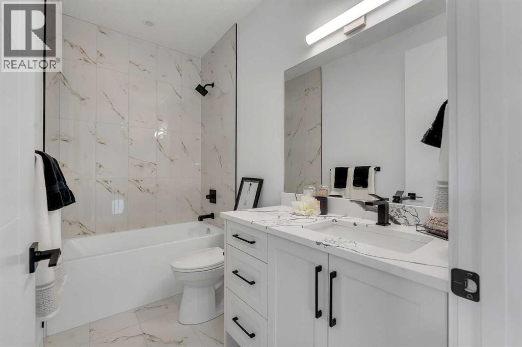 Single Family House for Sale in   Avenue NW Montgomery Calgary 