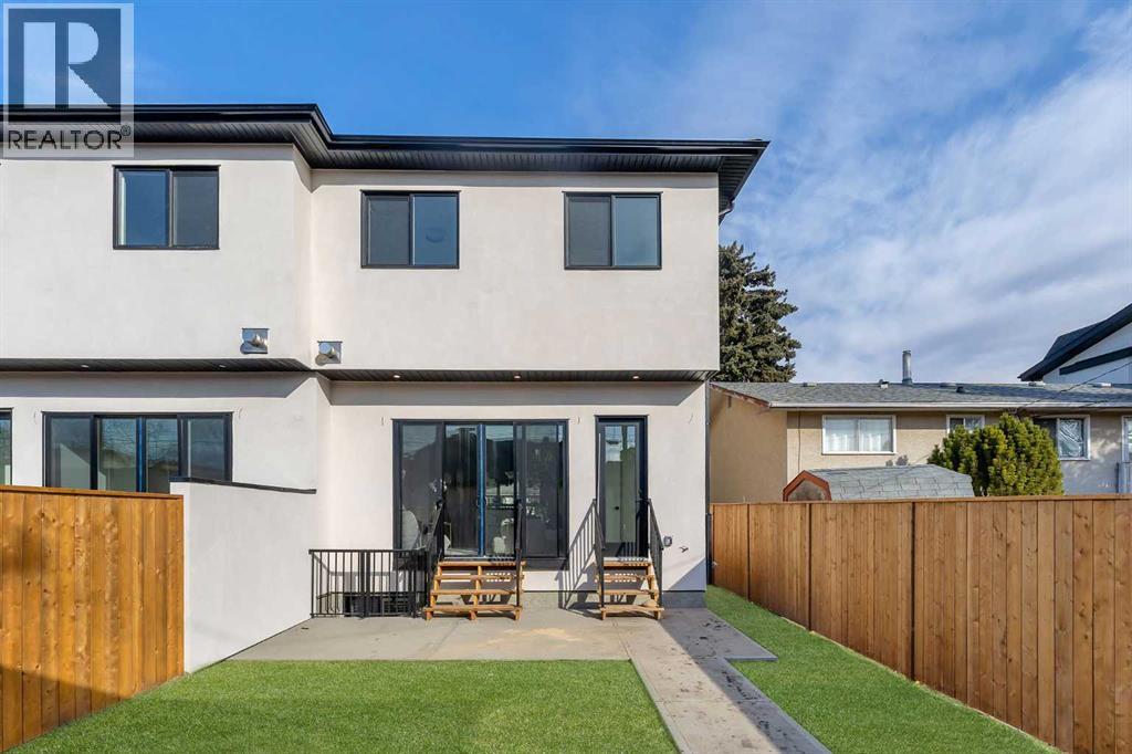 Single Family House for Sale in   Avenue NW Montgomery Calgary 