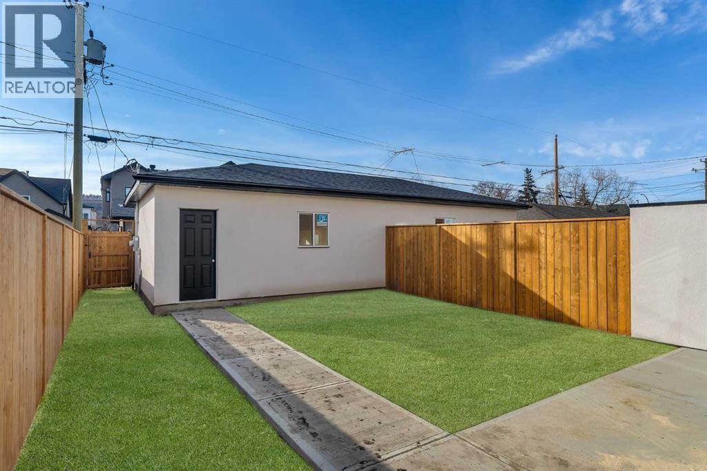 Single Family House for Sale in   Avenue NW Montgomery Calgary 