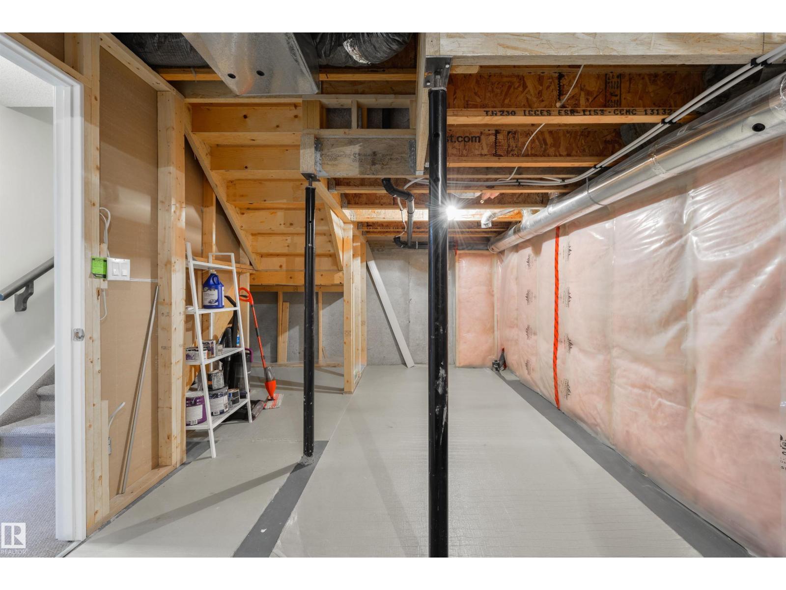 2328 WARE CR NW, Edmonton