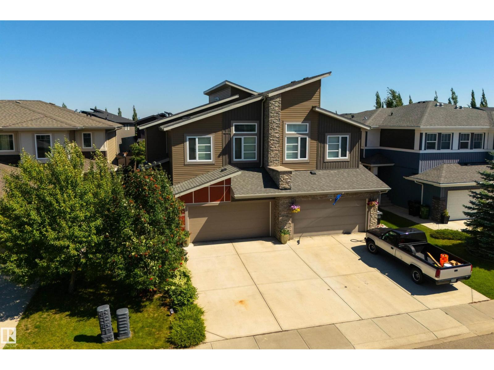 2328 WARE CR NW, Edmonton