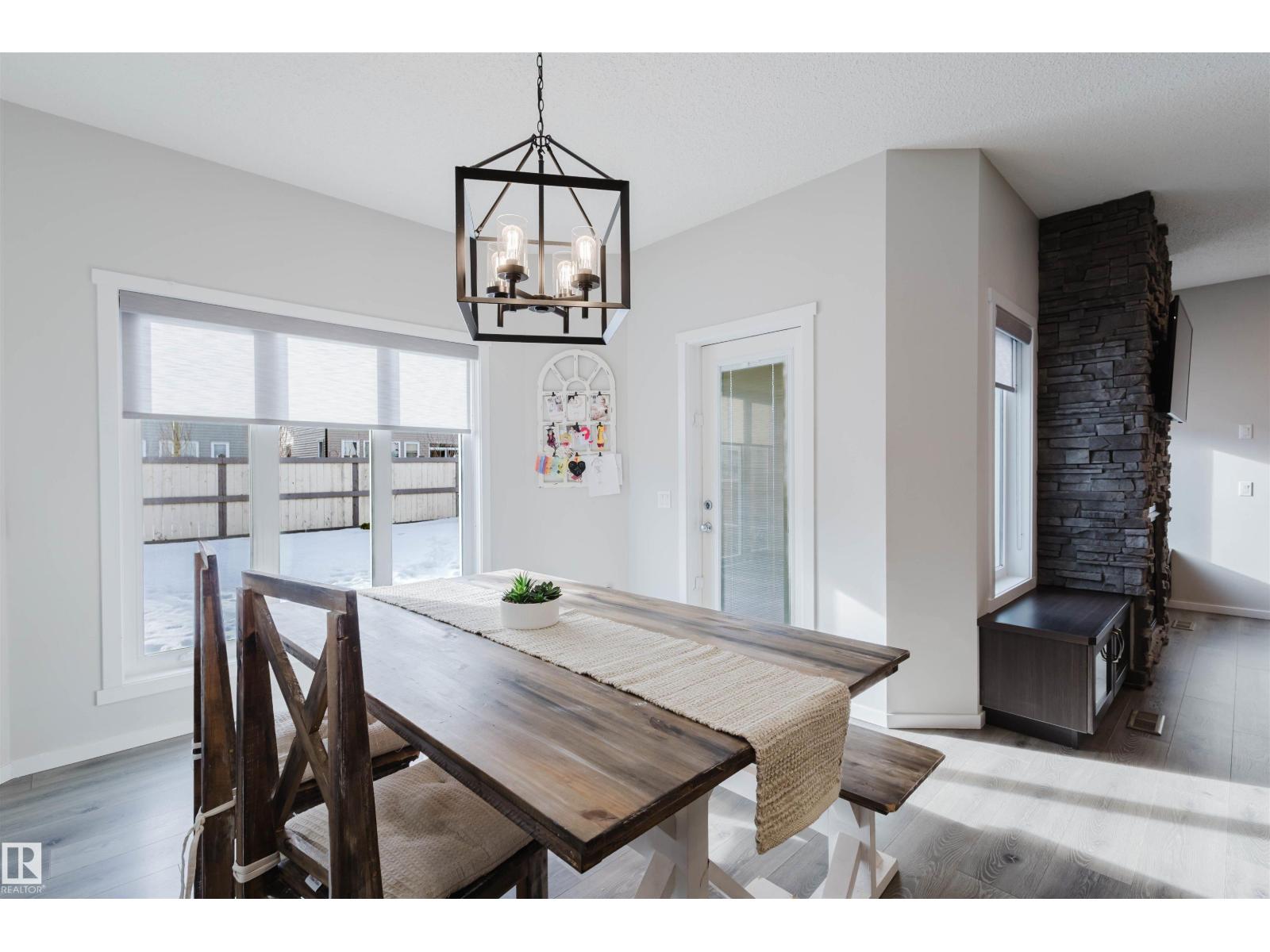 20741 98A AV NW, Edmonton