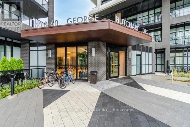 #218 60 GEORGE BUTCHART DRIVE - 2