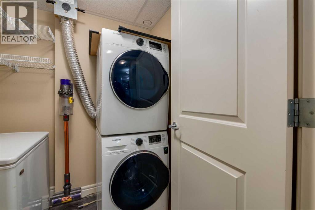 Single Family House for Sale in   Fish Creek Boulevard SW Evergreen Calgary 