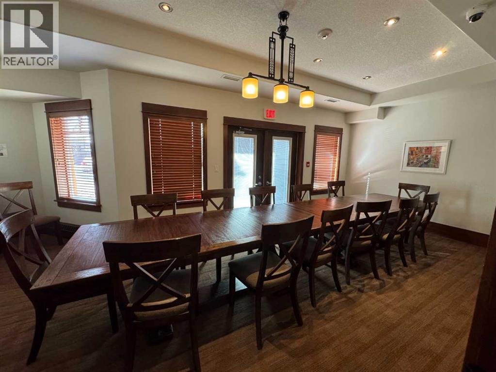 Single Family House for Sale in   Fish Creek Boulevard SW Evergreen Calgary 