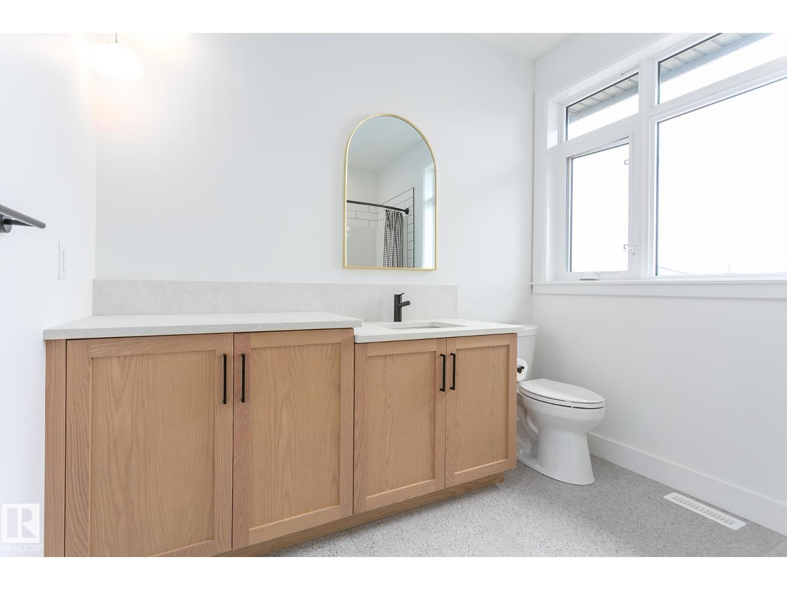 152 HAYS RIDGE BV SW, Edmonton