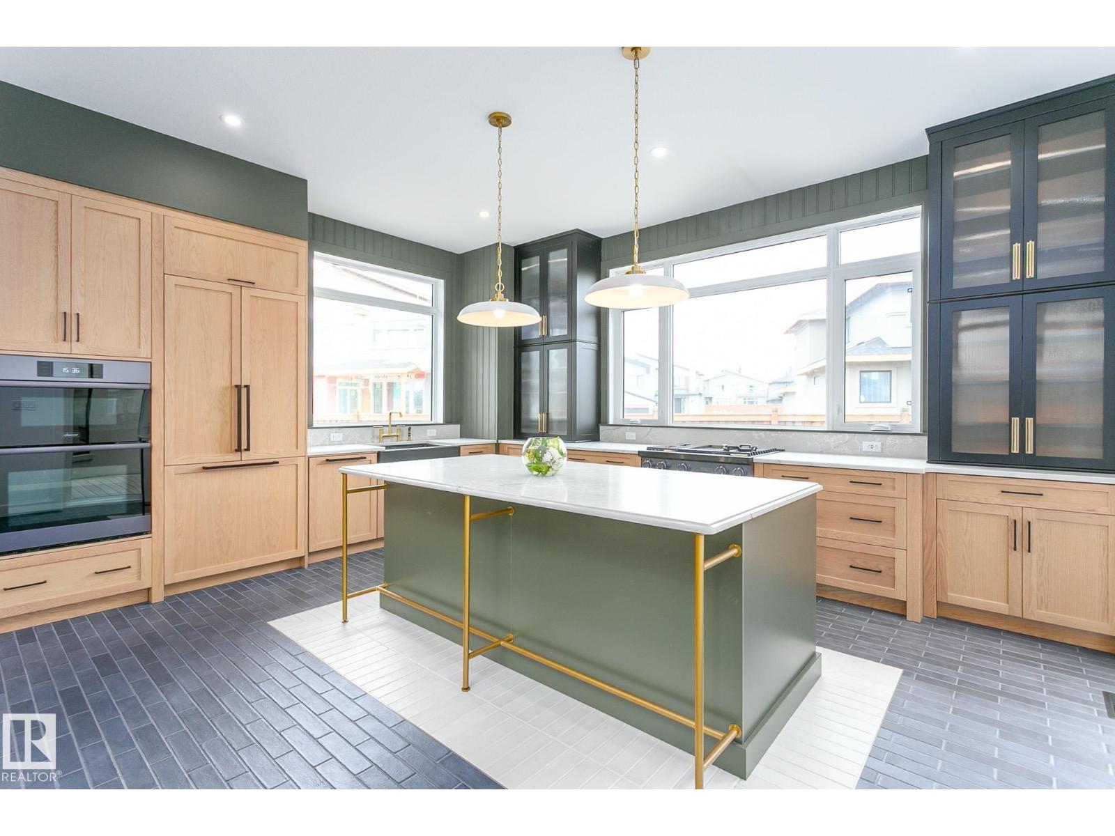 152 HAYS RIDGE BV SW, Edmonton