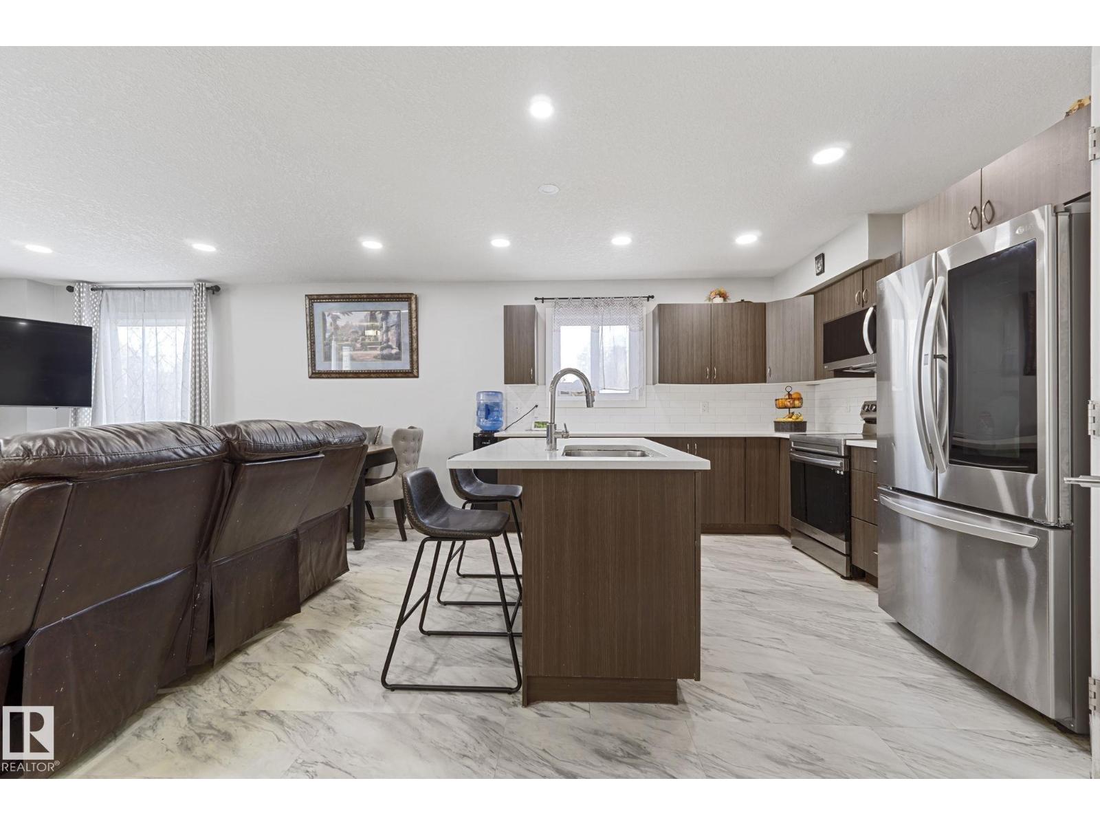 8955 150 ST NW, Edmonton