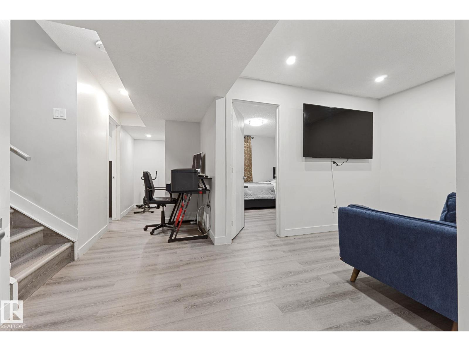 8955 150 ST NW, Edmonton