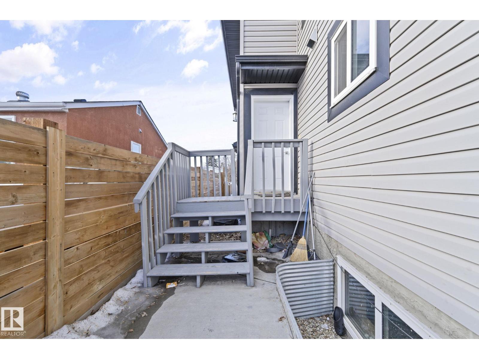 8955 150 ST NW, Edmonton