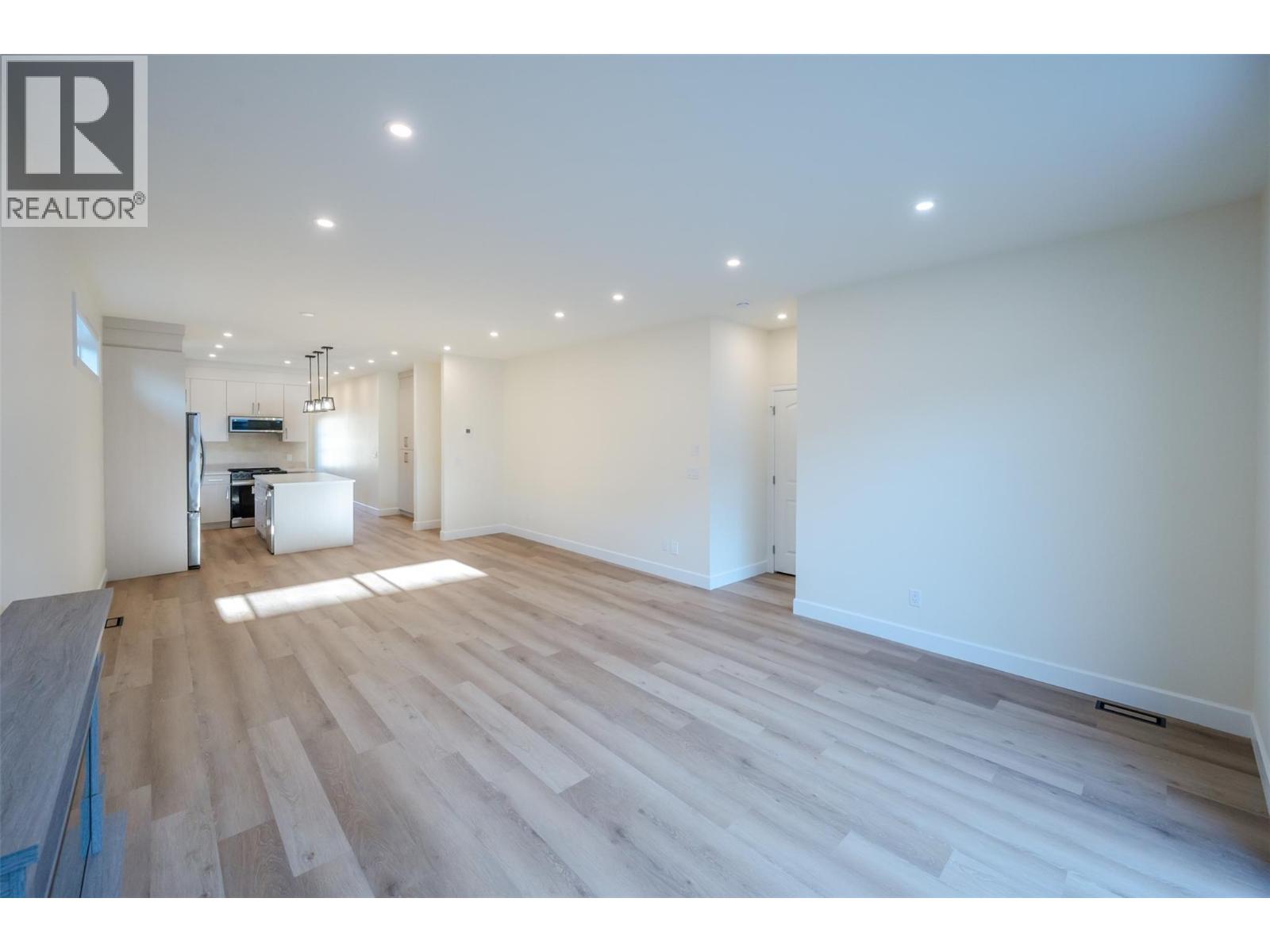 249 Bentgrass Avenue, Oliver