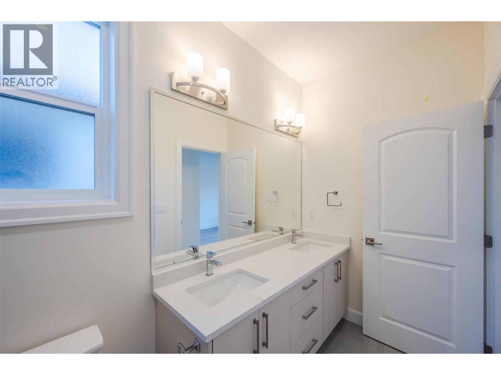 249 Bentgrass Avenue, Oliver