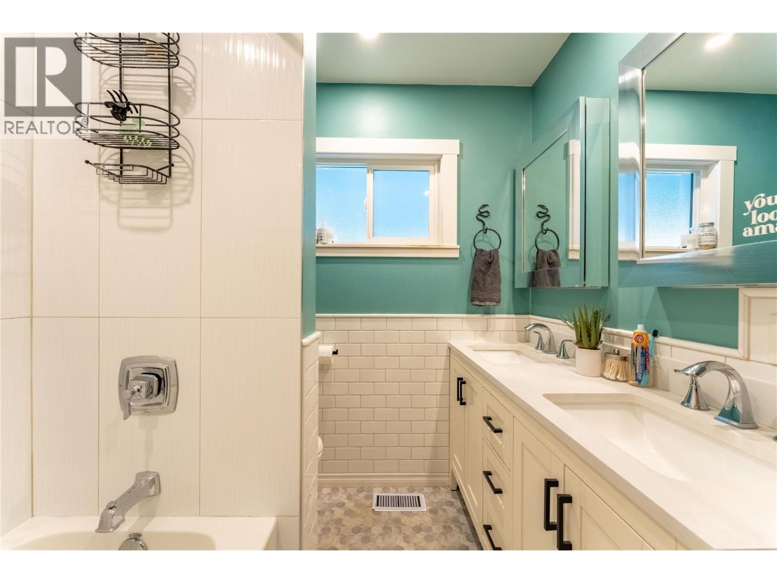 2430 Birch Street, Creston