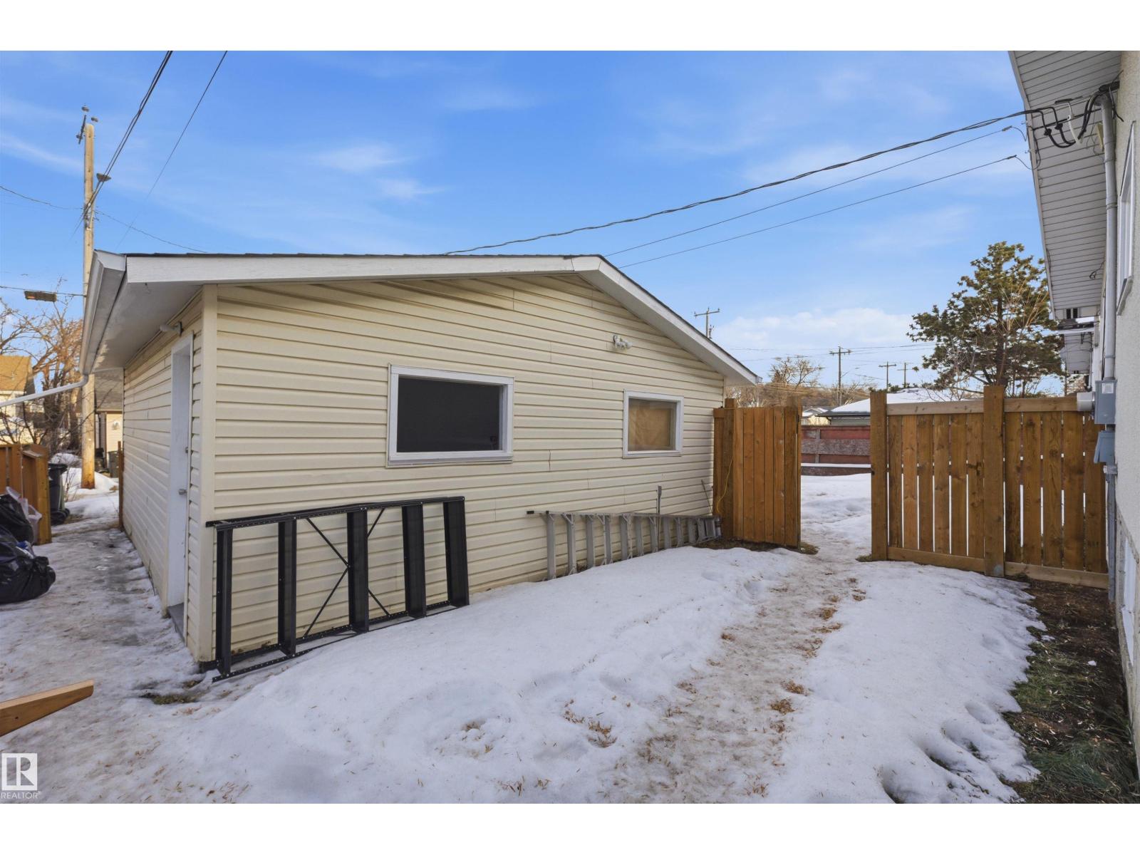 12931/33 123 ST NW NW, Edmonton