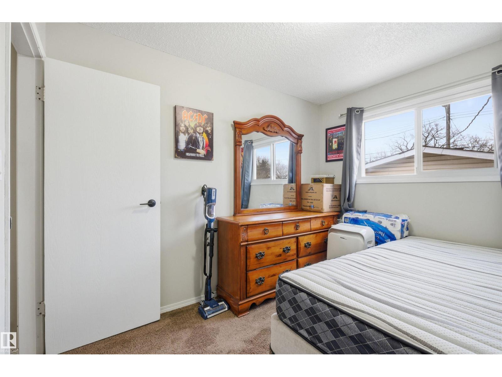 12931/33 123 ST NW NW, Edmonton