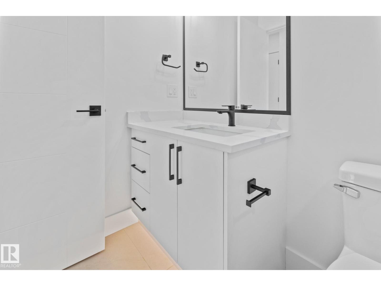 26 BLACKBIRD BN, Fort Saskatchewan