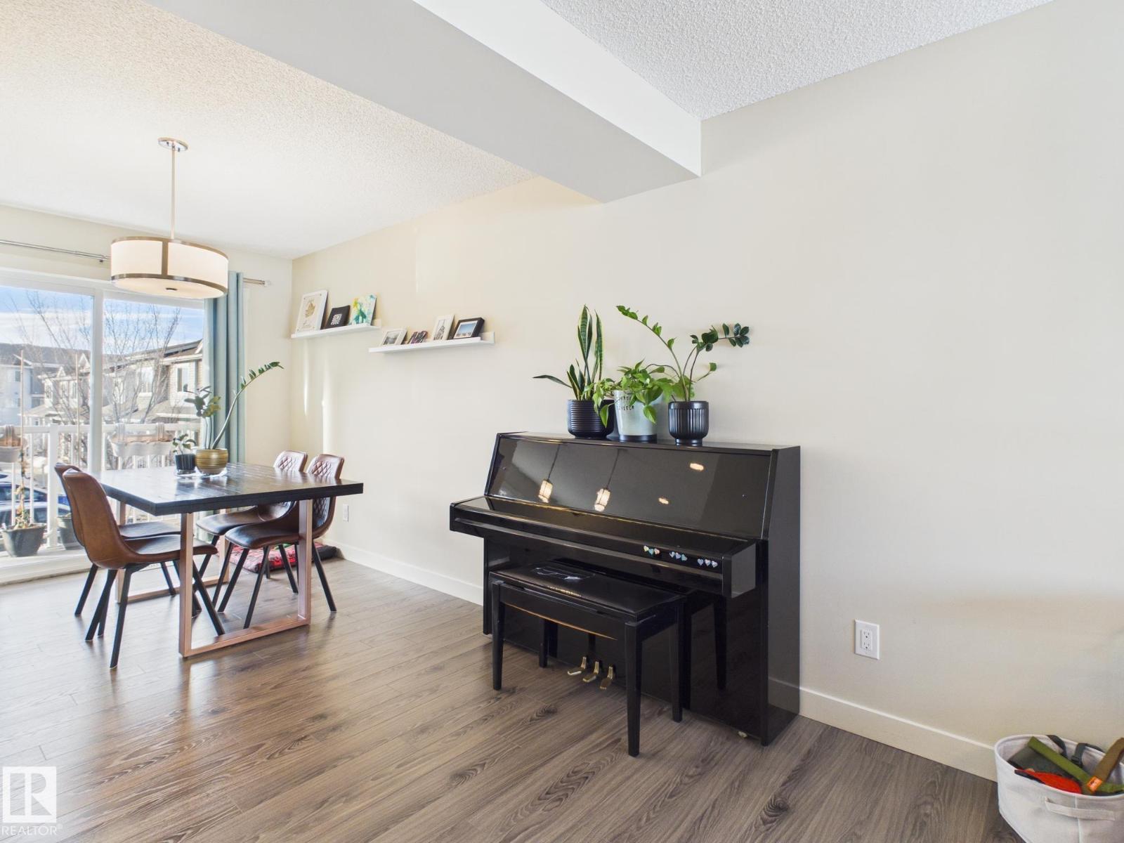 #21 2121 Haddow Drive NW, Edmonton