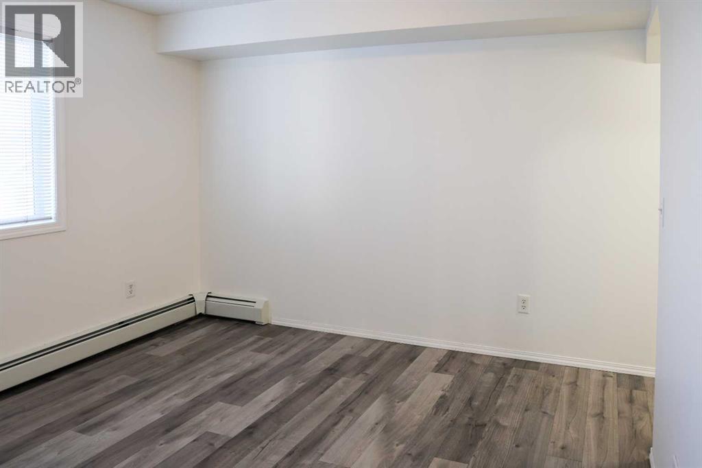 Single Family House for Sale in   Country Village Lane NE Country Hills Village Calgary 