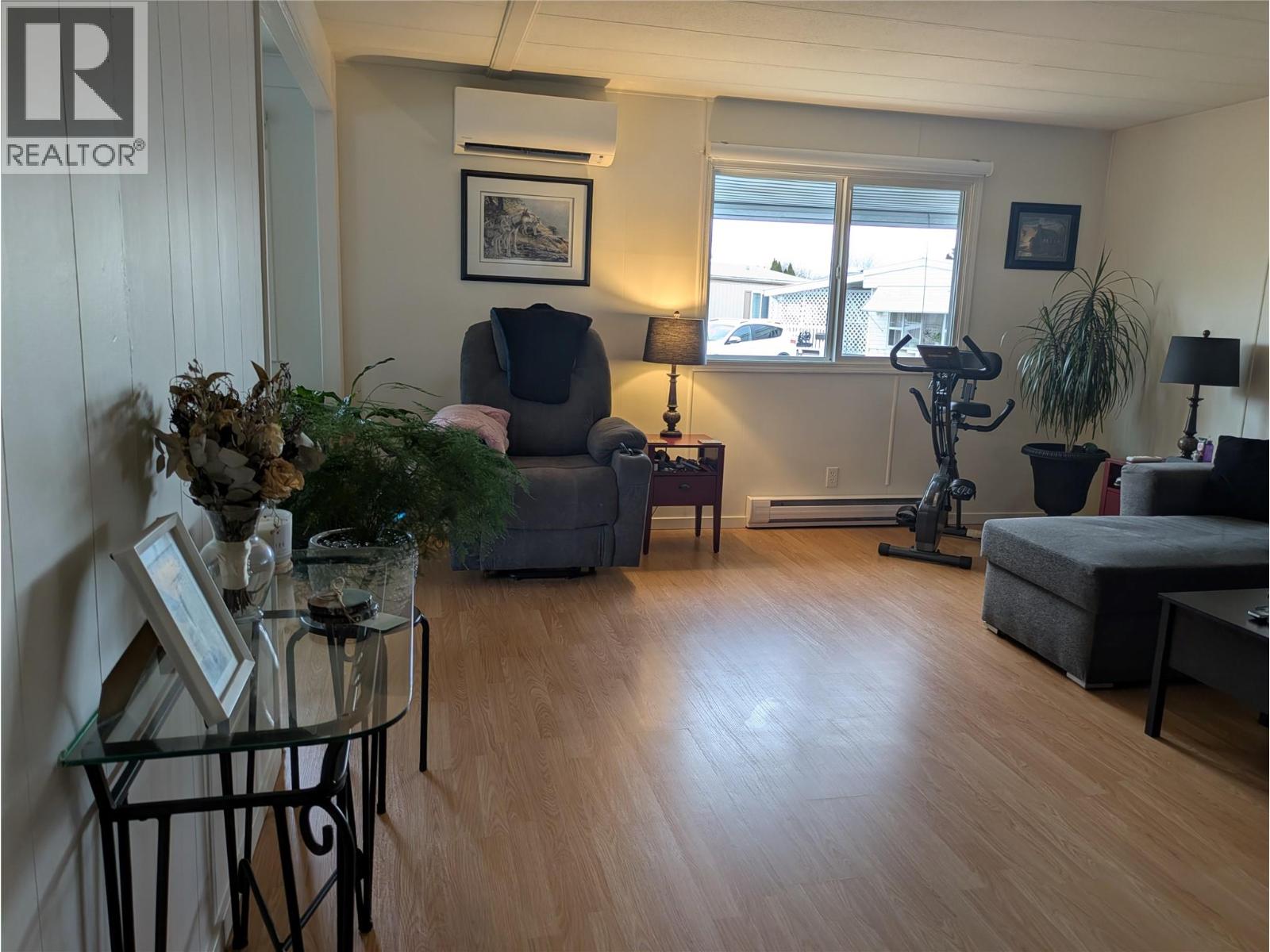 89 3745 Lakeshore Road, Kelowna