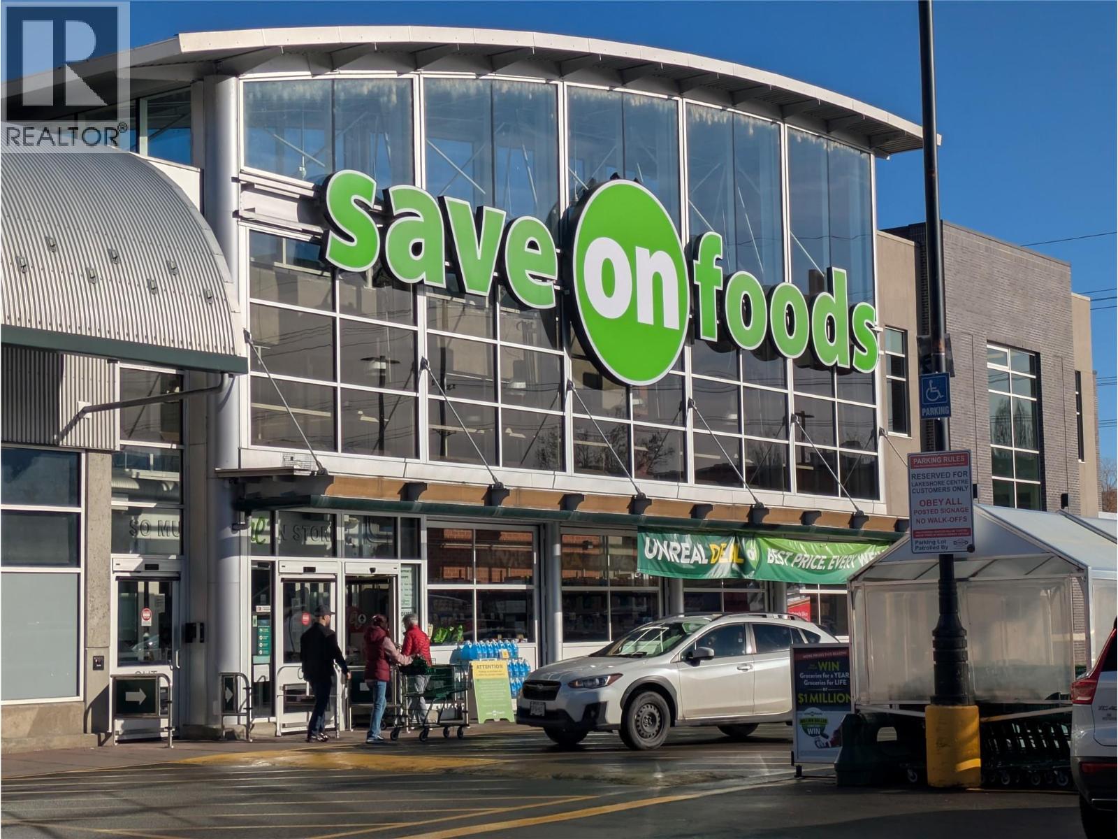 89 3745 Lakeshore Road, Kelowna